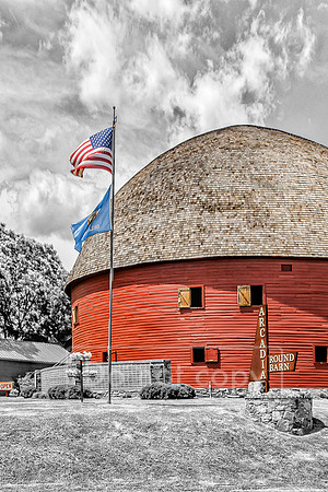 Red Round Barn in Arcadia on Rt 66
